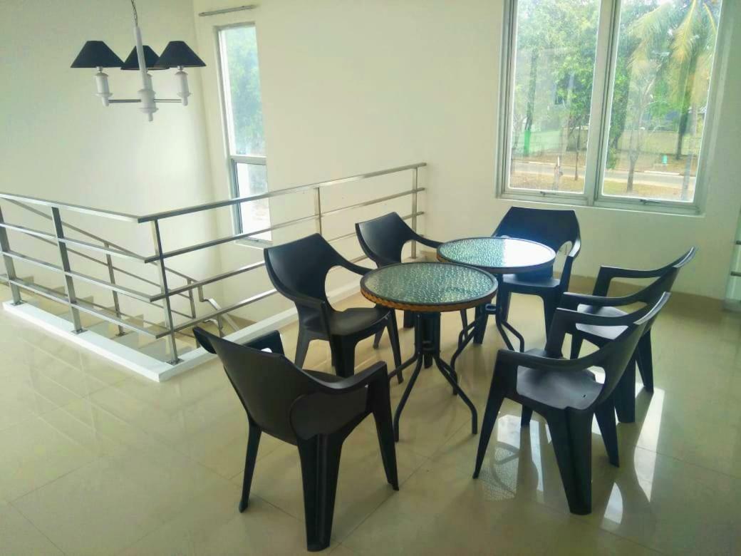 Villa Kaca Tanjung Lesung Buitenkant foto